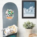BUGS BUNNY™ Kicking Soccer Goal Sticker