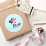 Blue Minnie Sitting Classic Round Sticker