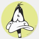 Confused DAFFY DUCK™ Face Classic Round Sticker