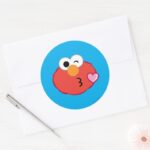 Elmo Face Throwing A Kiss Classic Round Sticker