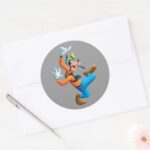 Goofy Dancing Classic Round Sticker
