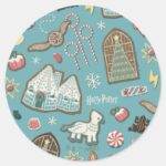 HARRY POTTER™ HOGWARTS™ Christmas Cookie Pattern Classic Round Sticker