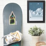 HARRY POTTER™ Ron Hermione At Hagrids Hut Sticker