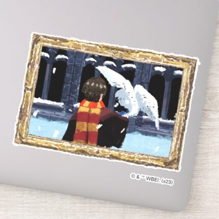 HARRY POTTER™ Hedwig In The Snow Sticker