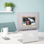 HARRY POTTER™ Hedwig In The Snow Sticker