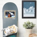 HARRY POTTER™ Hedwig In The Snow Sticker