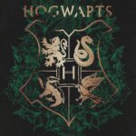 Hogwarts Crest: Ivy & Gold