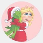 Holiday Kermit And Miss Piggy Classic Round Sticker