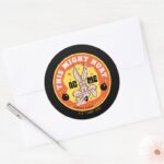 LOONEY TUNES™ WILE E. COYOTE™ This Might Hurt Classic Round Sticker