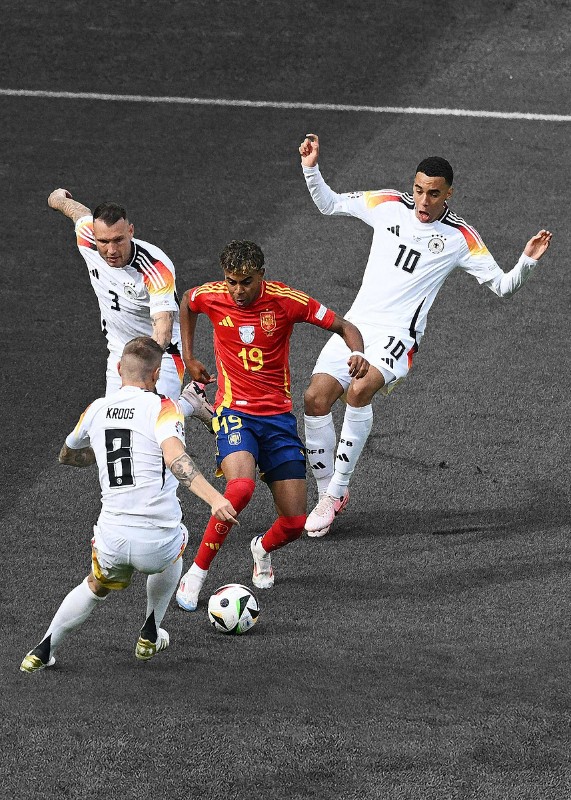 Lamine Yamal Football Poster