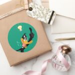 Lightbulb Over DAFFY DUCK™s Head Classic Round Sticker