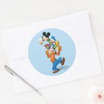 Mickey And Friends Mickey Decorating The Tree Classic Round Sticker
