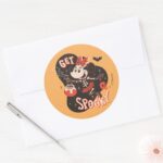 Minnie Mouse Get Spooky Classic Round Sticker