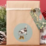 Minnie Mouse Minnie Strikes A Pose Classic Round Sticker