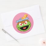 Oscar Smiling Face With Heart Shaped Eyes Classic Round Sticker