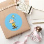 Peanuts Charlie Browns Light Bulb Idea Classic Round Sticker