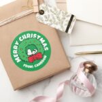 Peanuts Snoopy Christmas Wreath Classic Round Sticker