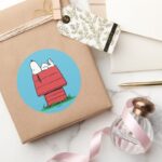 Peanuts Snoopy Napping Classic Round Sticker