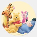 Pooh Friends 10 Classic Round Sticker