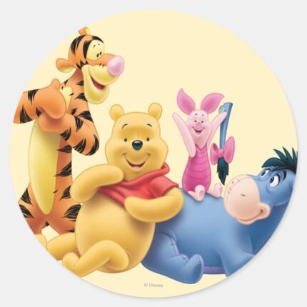 Pooh Friends 10 Classic Round Sticker