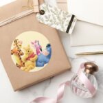 Pooh Friends 10 Classic Round Sticker