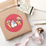 Tigger And Pooh Carolling Classic Round Sticker