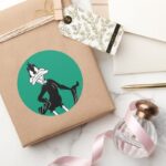 Upset DAFFY DUCK™ Classic Round Sticker