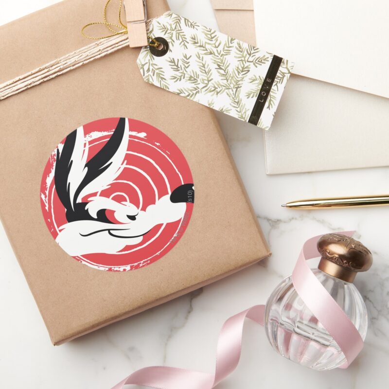 WILE E. COYOTE™ Warner Bros. Presents Poster Classic Round Sticker